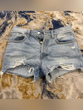 We The Free mid rise regular 27 Jean shorts ripped